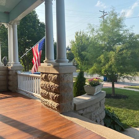 The Victorian Guesthouse Delphos ภายนอก รูปภาพ