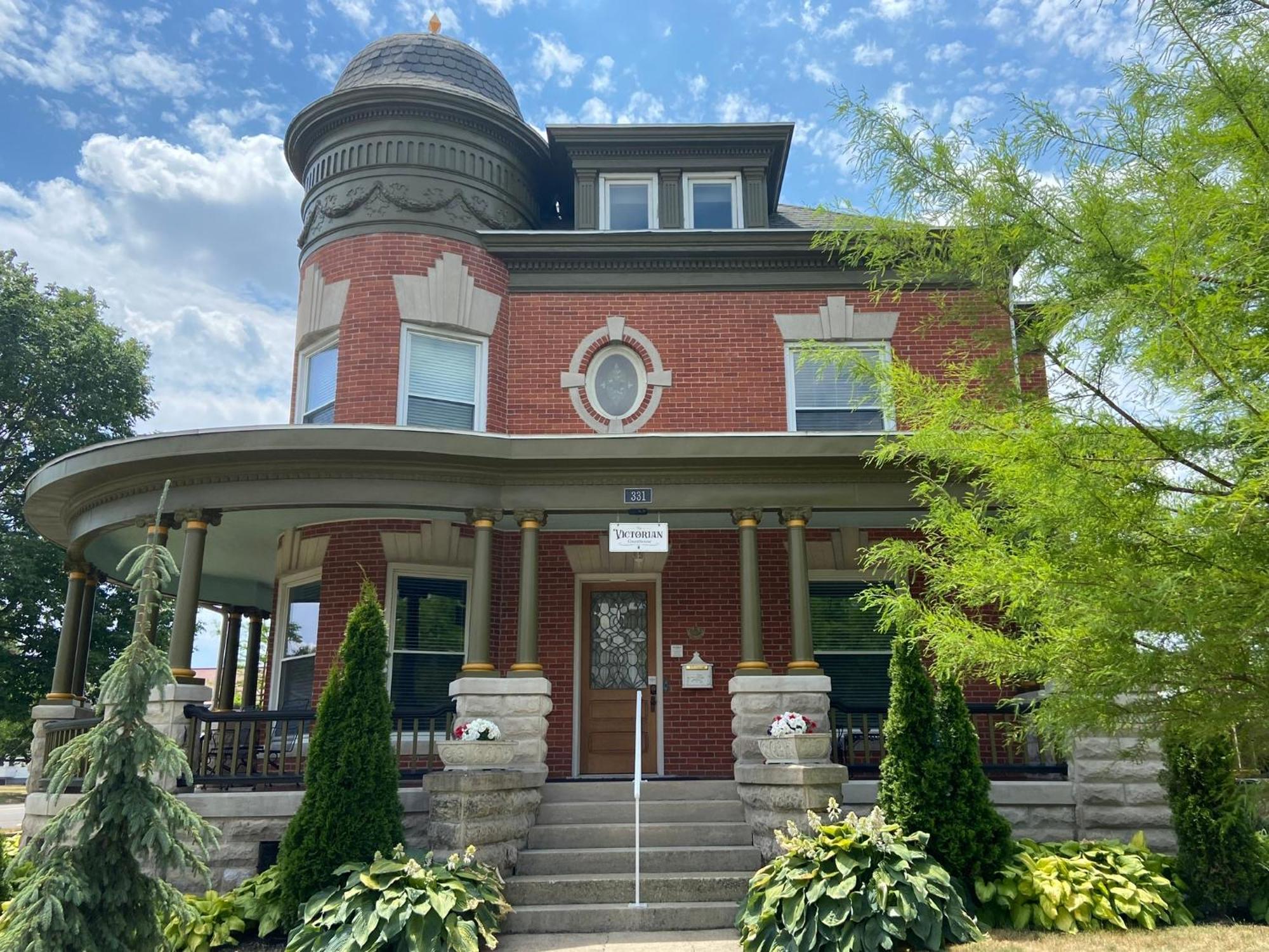 The Victorian Guesthouse Delphos ภายนอก รูปภาพ
